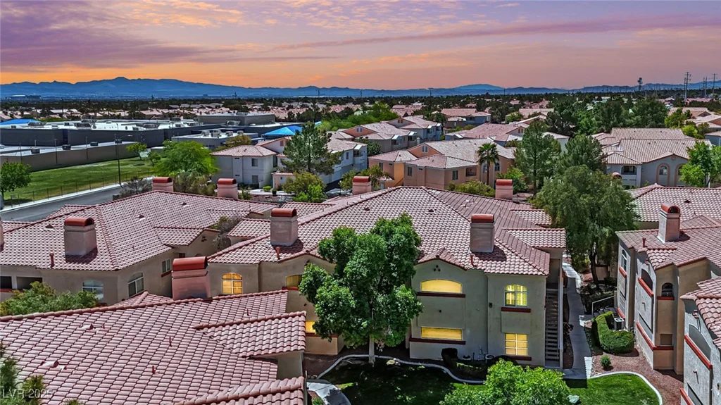 8408 White Eagle, Las Vegas, NV 89145