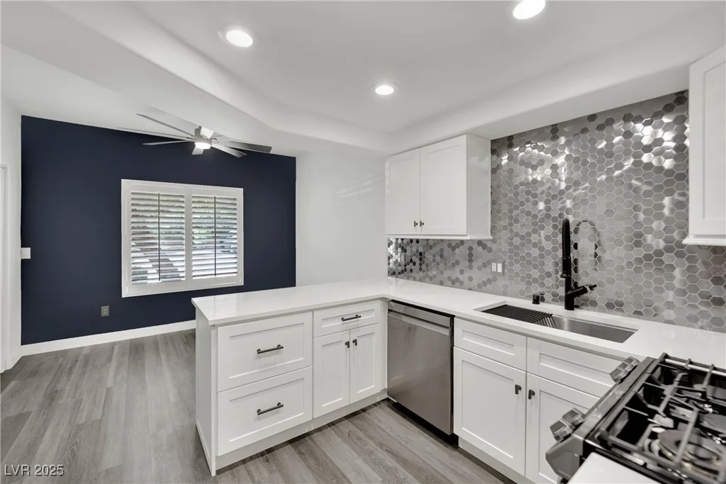 8408 White Eagle, Las Vegas, NV 89145