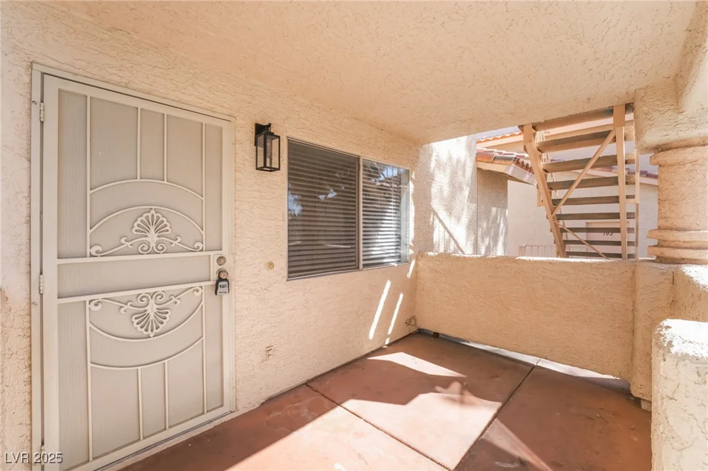 912 Falconhead, Las Vegas, NV 89128