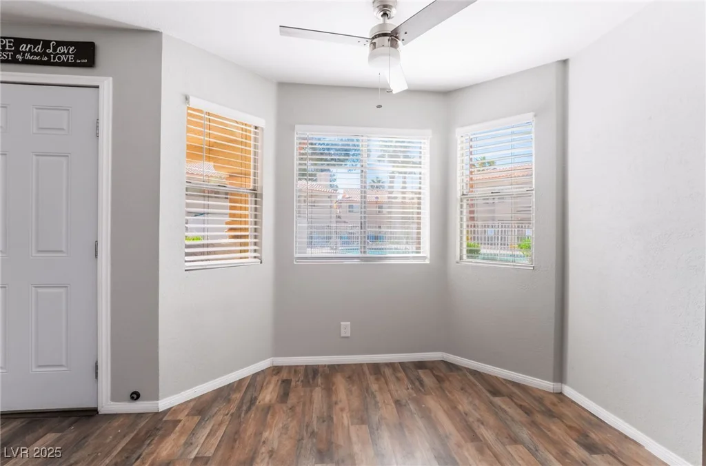 912 Falconhead, Las Vegas, NV 89128
