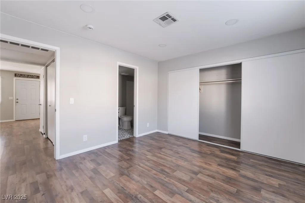 912 Falconhead, Las Vegas, NV 89128