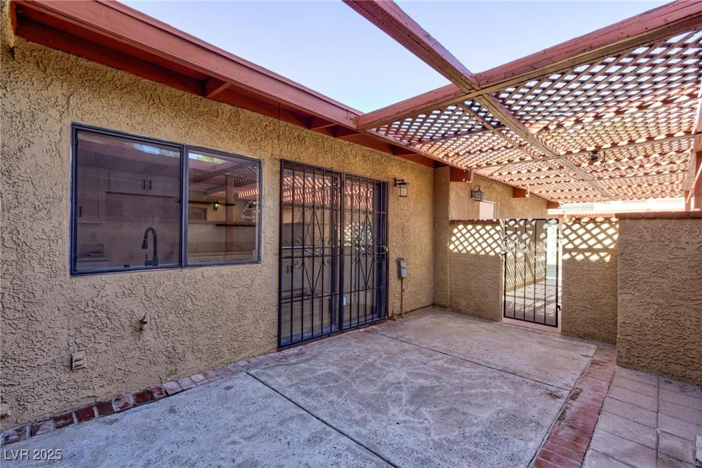 2405 Pickwick, Henderson, NV 89014
