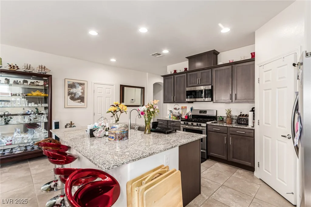 5633 Alitak Bay, North Las Vegas, NV 89081