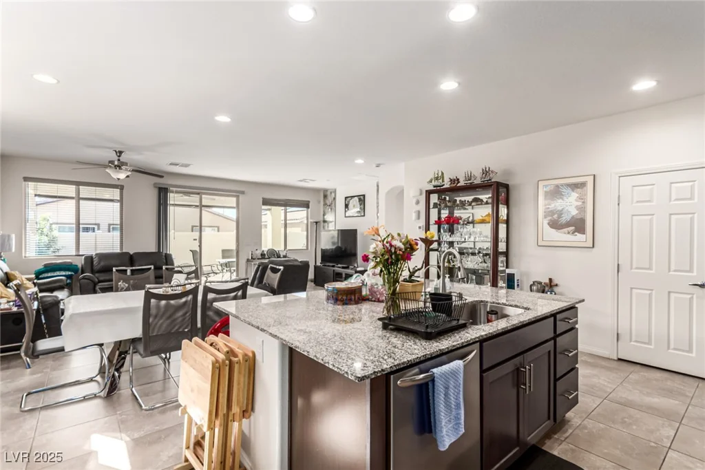 5633 Alitak Bay, North Las Vegas, NV 89081