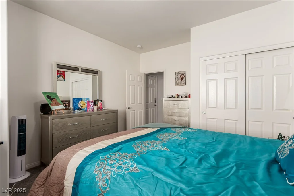 5633 Alitak Bay, North Las Vegas, NV 89081