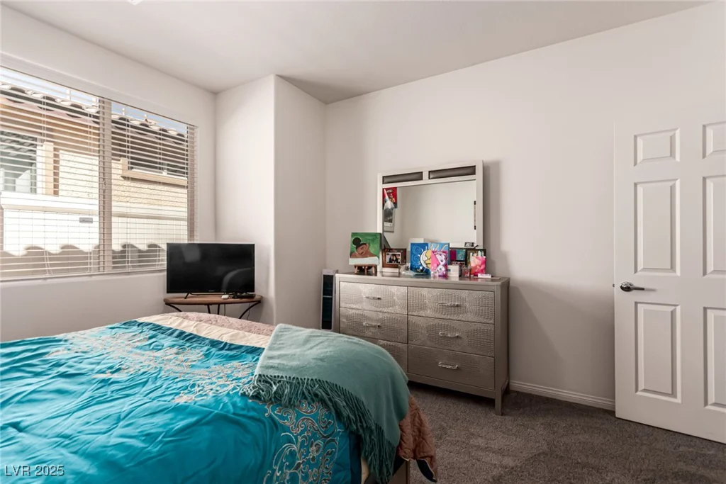 5633 Alitak Bay, North Las Vegas, NV 89081