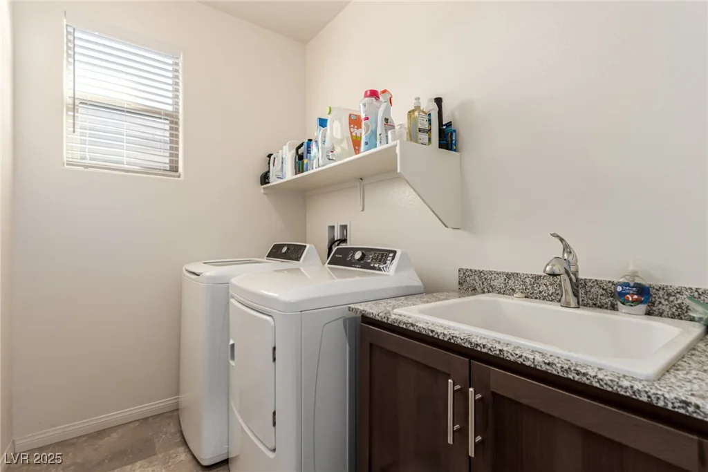 5633 Alitak Bay, North Las Vegas, NV 89081