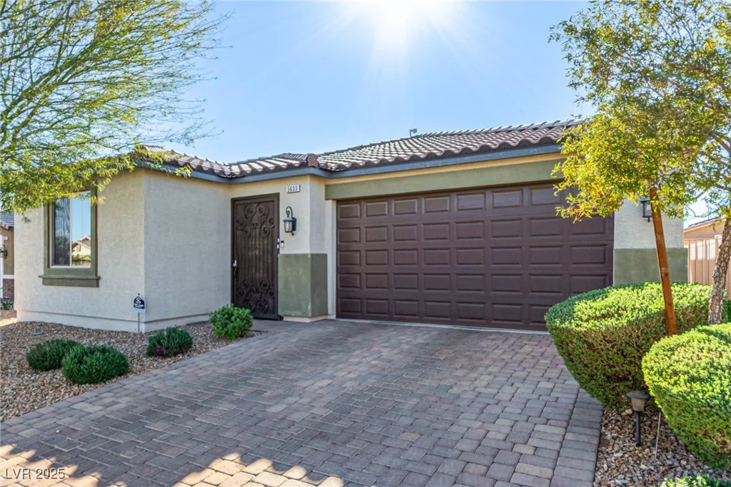 5633 Alitak Bay, North Las Vegas, NV 89081