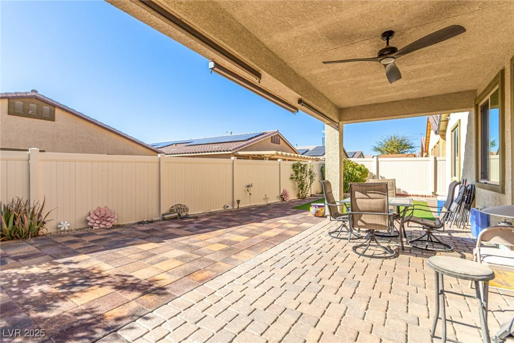 5633 Alitak Bay, North Las Vegas, NV 89081