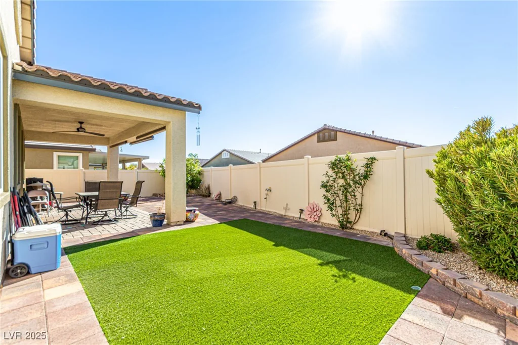 5633 Alitak Bay, North Las Vegas, NV 89081