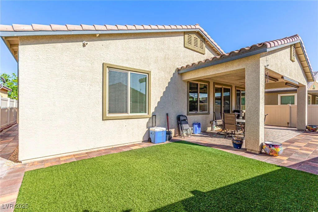 5633 Alitak Bay, North Las Vegas, NV 89081