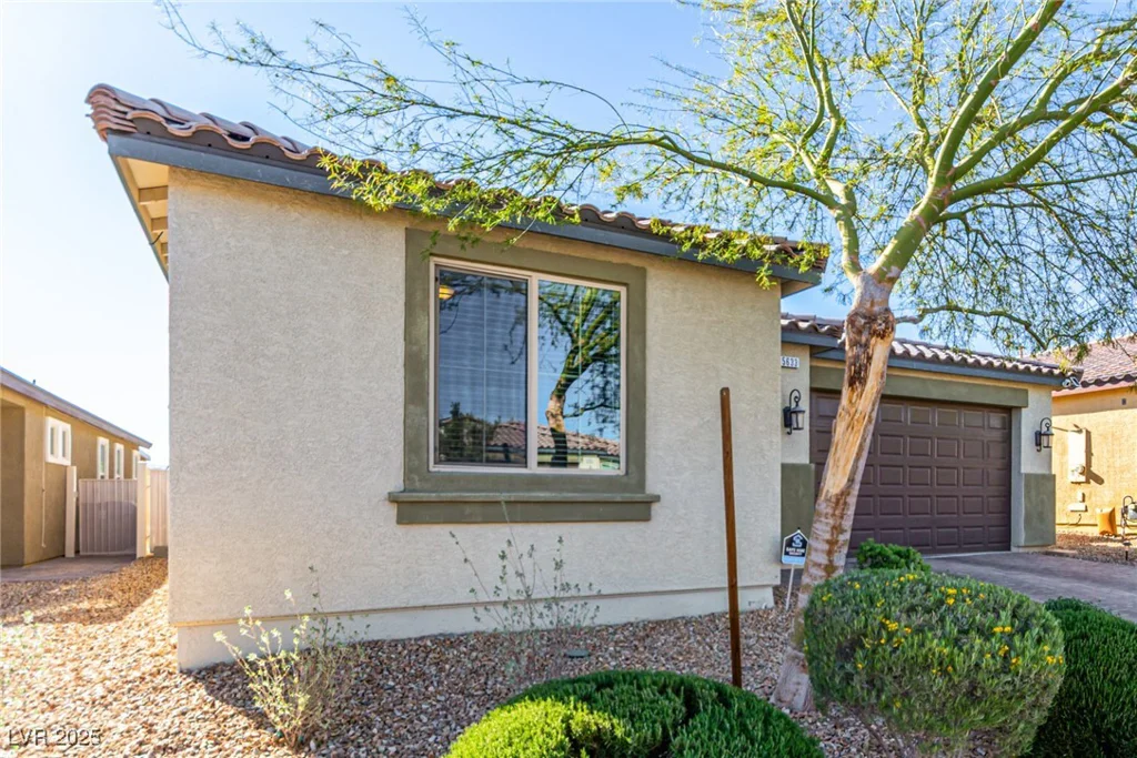 5633 Alitak Bay, North Las Vegas, NV 89081