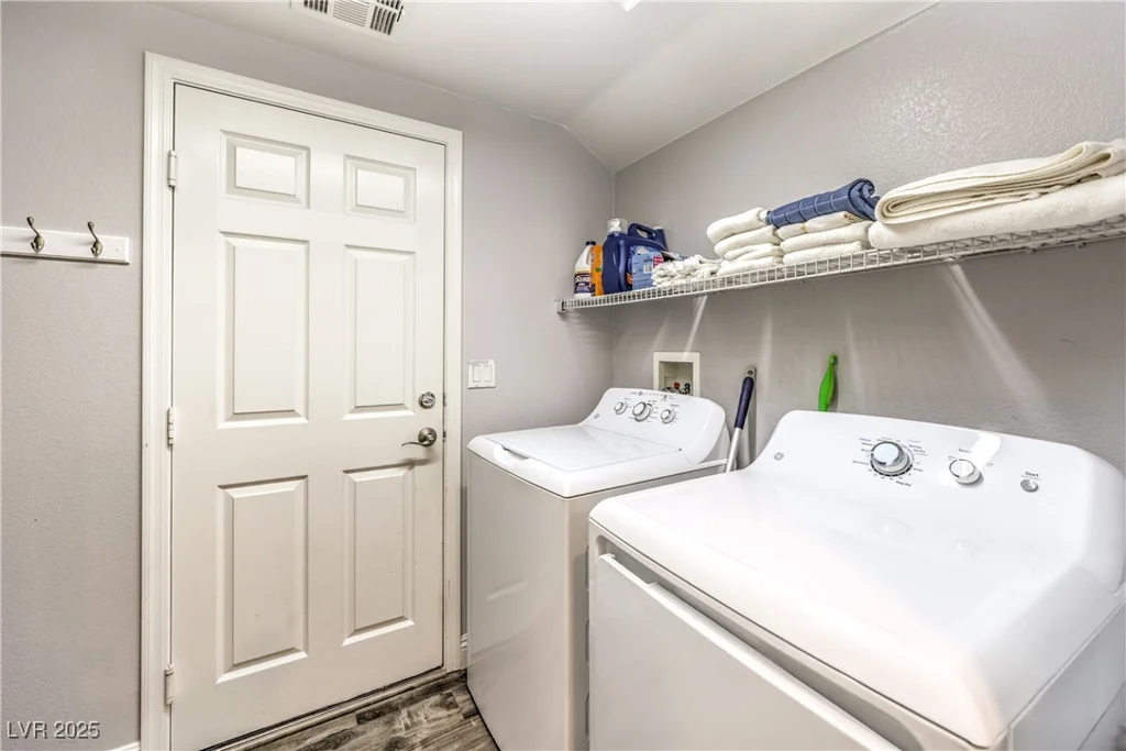 6554 Macdoogle, Las Vegas, NV 89166
