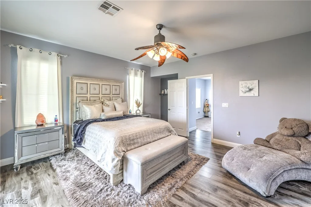 6554 Macdoogle, Las Vegas, NV 89166