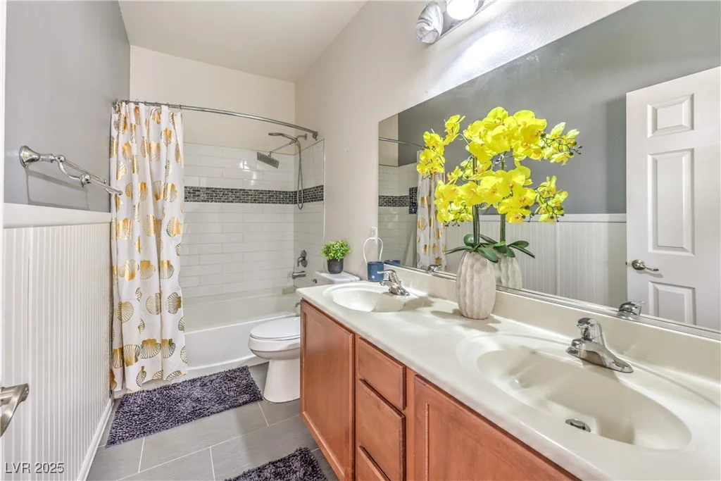 6554 Macdoogle, Las Vegas, NV 89166