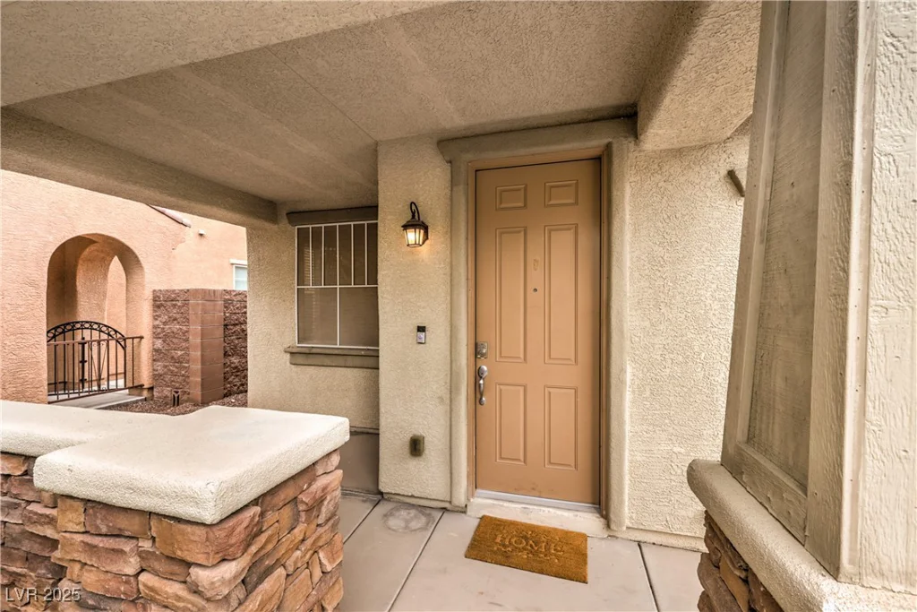 6554 Macdoogle, Las Vegas, NV 89166