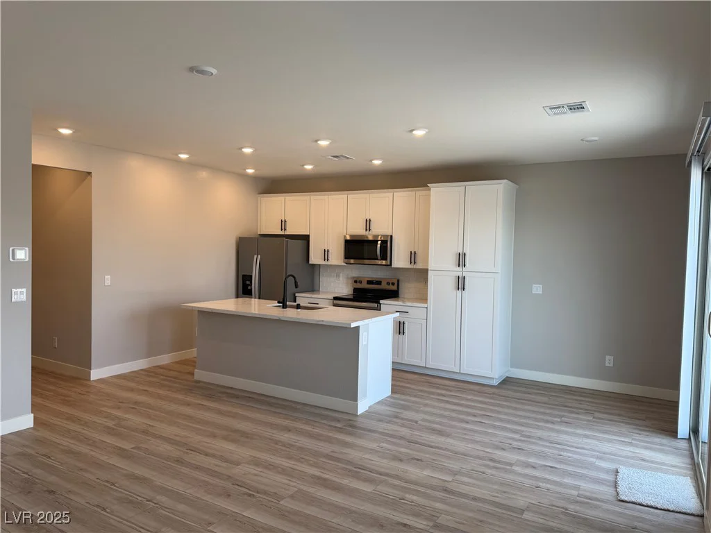 4400 Cave Lake, North Las Vegas, NV 89032