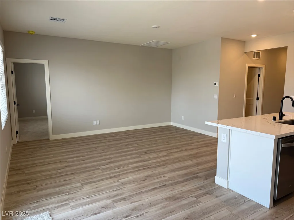 4400 Cave Lake, North Las Vegas, NV 89032