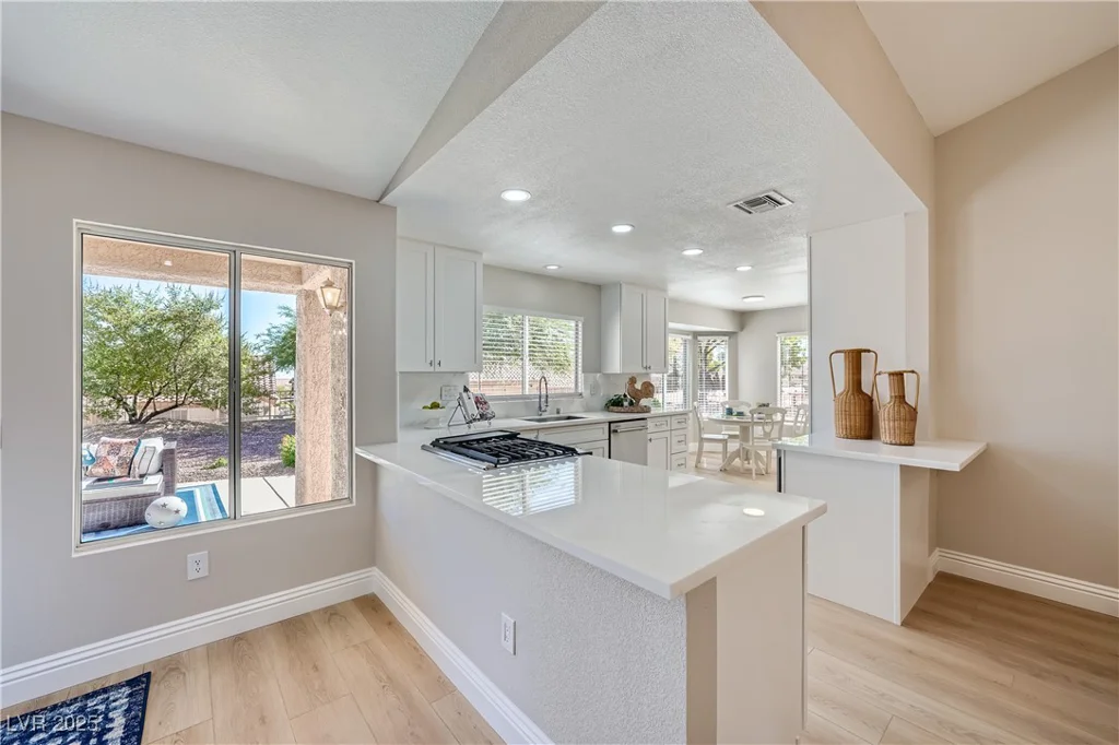 3012 Haddon, Las Vegas, NV 89134