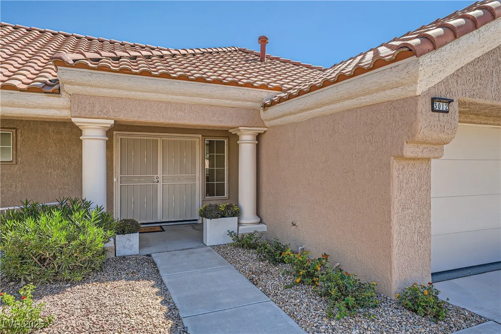 3012 Haddon, Las Vegas, NV 89134