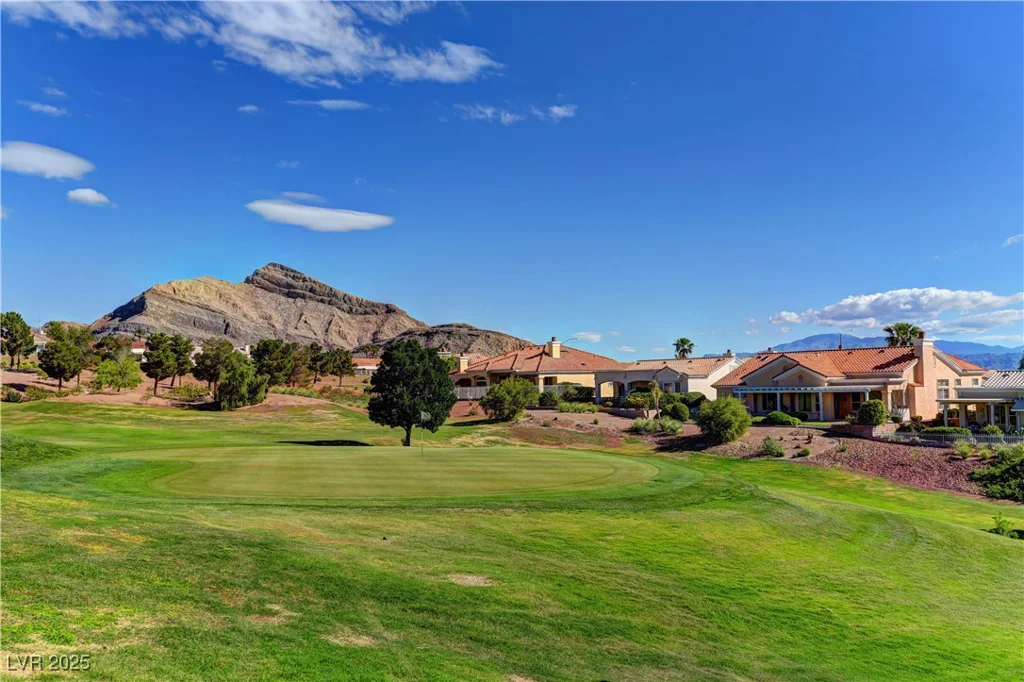 3012 Haddon, Las Vegas, NV 89134