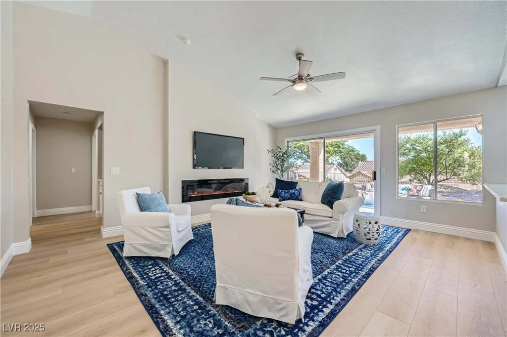 3012 Haddon, Las Vegas, NV 89134