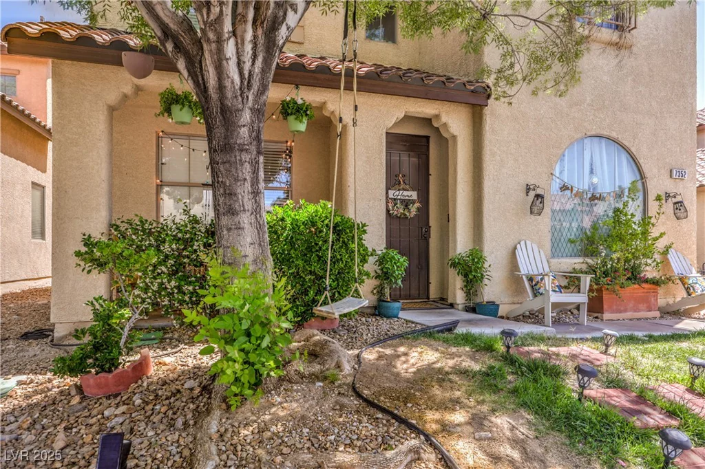 7352 Rietz Canyon, Las Vegas, NV 89131