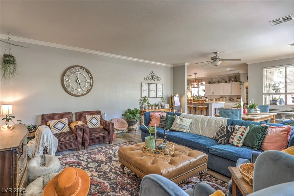 7352 Rietz Canyon, Las Vegas, NV 89131