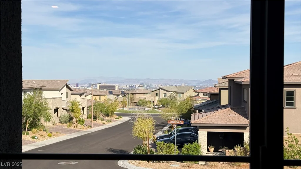 12428 Lincoln Creek, Las Vegas, NV 89138