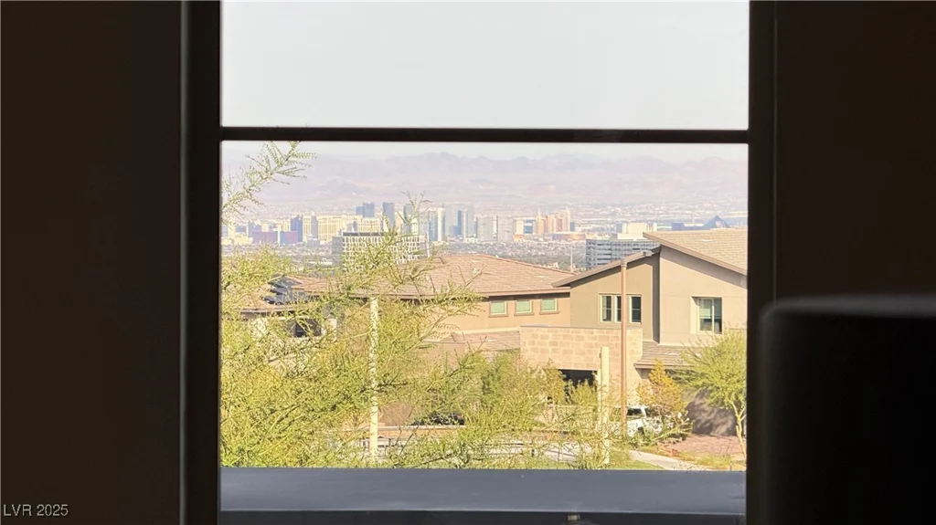 12428 Lincoln Creek, Las Vegas, NV 89138