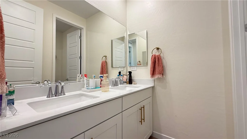 12428 Lincoln Creek, Las Vegas, NV 89138