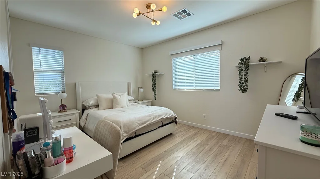 12428 Lincoln Creek, Las Vegas, NV 89138