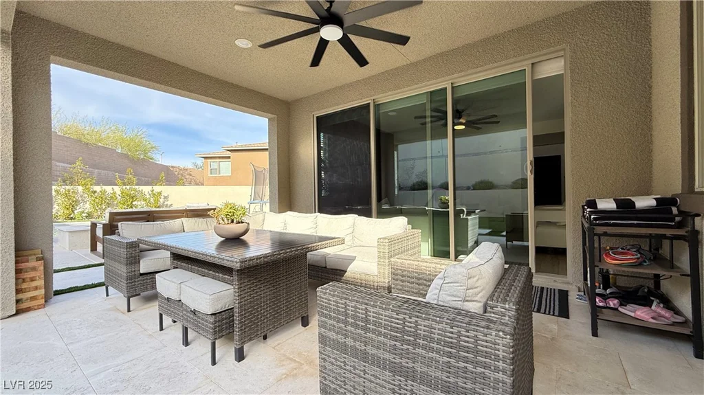 12428 Lincoln Creek, Las Vegas, NV 89138