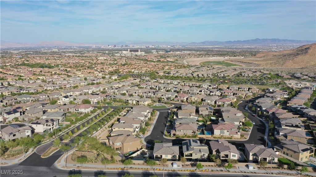 12428 Lincoln Creek, Las Vegas, NV 89138
