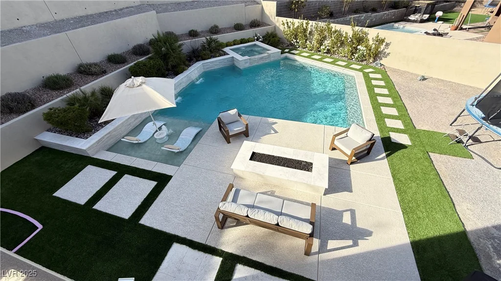 12428 Lincoln Creek, Las Vegas, NV 89138