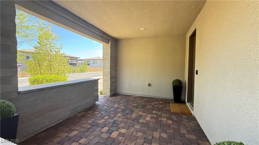 12428 Lincoln Creek, Las Vegas, NV 89138