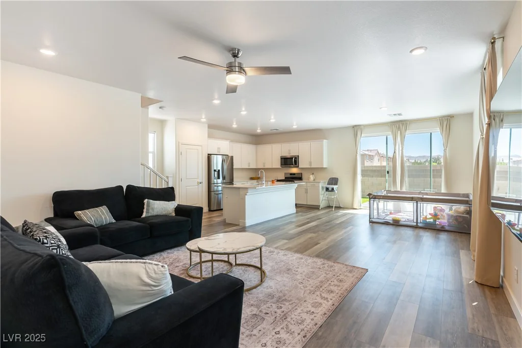 4517 Swimming Minnow, Las Vegas, NV 89141
