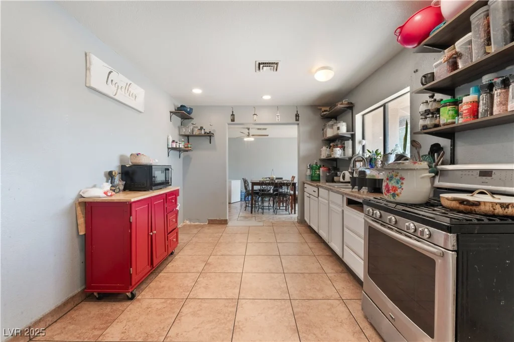 3112 Twining, North Las Vegas, NV 89030