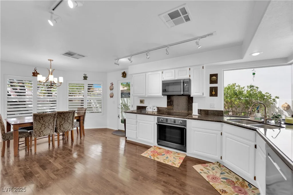 240 Windsong, Henderson, NV 89074