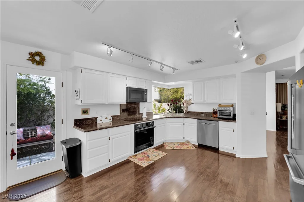 240 Windsong, Henderson, NV 89074