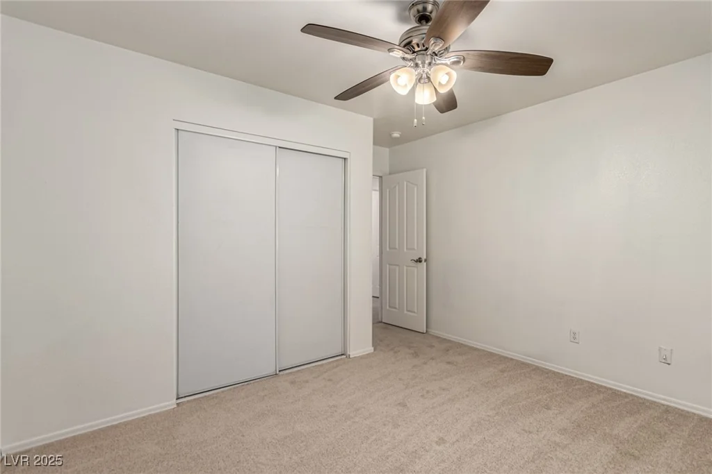 9048 Faversham, Las Vegas, NV 89123