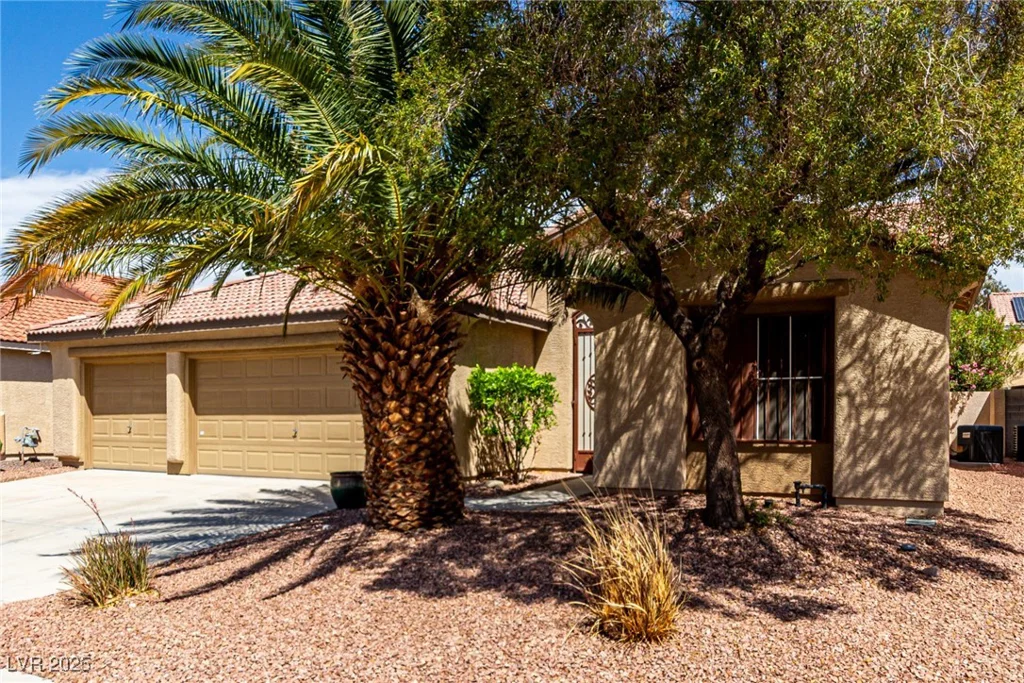 9048 Faversham, Las Vegas, NV 89123