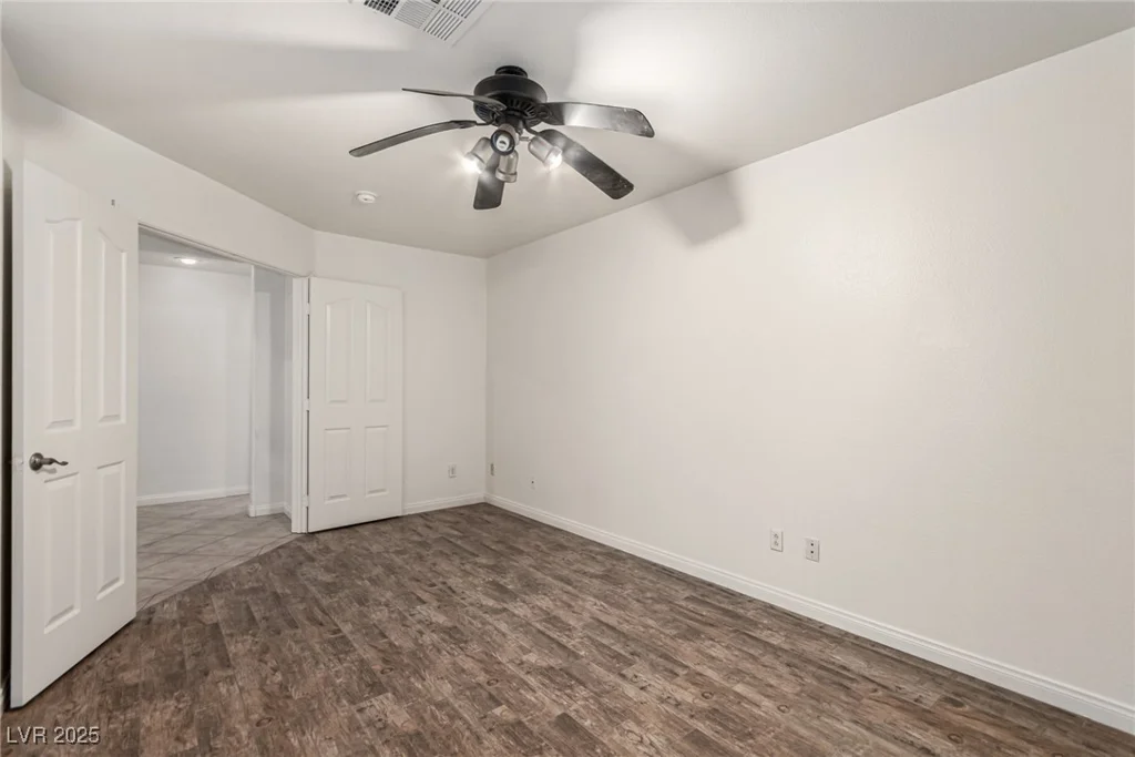 9048 Faversham, Las Vegas, NV 89123
