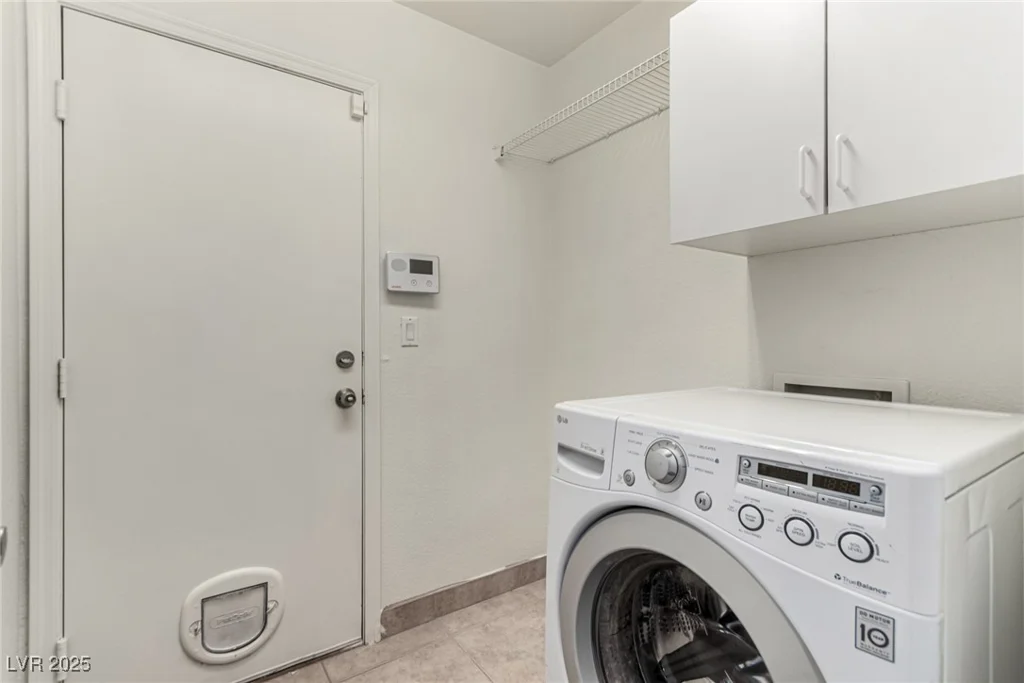 9048 Faversham, Las Vegas, NV 89123