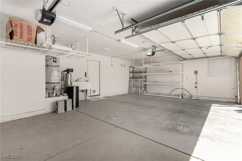 9048 Faversham, Las Vegas, NV 89123