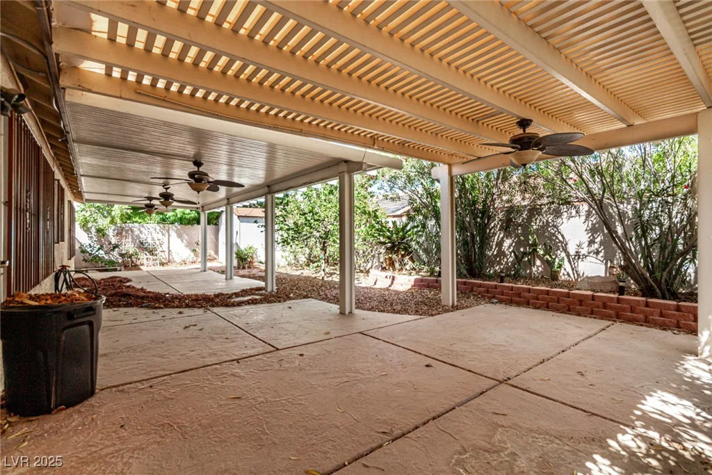 9048 Faversham, Las Vegas, NV 89123