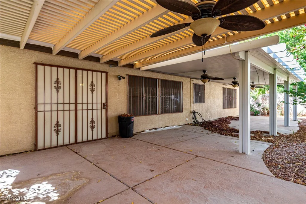 9048 Faversham, Las Vegas, NV 89123