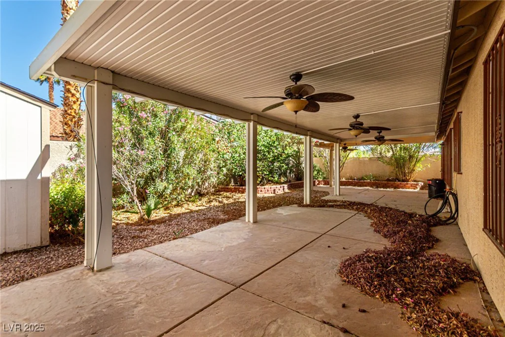 9048 Faversham, Las Vegas, NV 89123