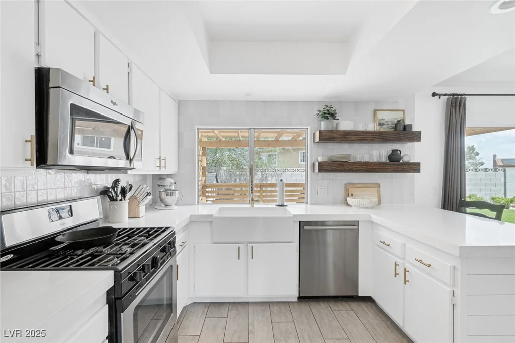 325 Heather, Henderson, NV 89002