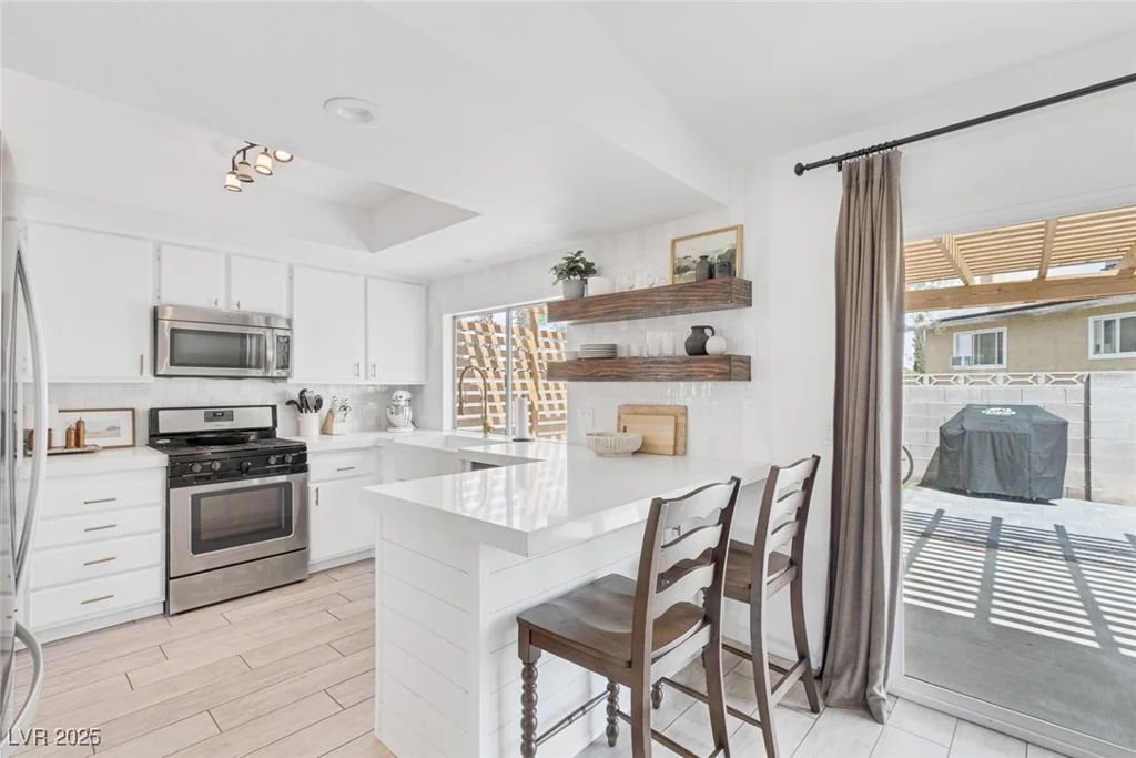 325 Heather, Henderson, NV 89002